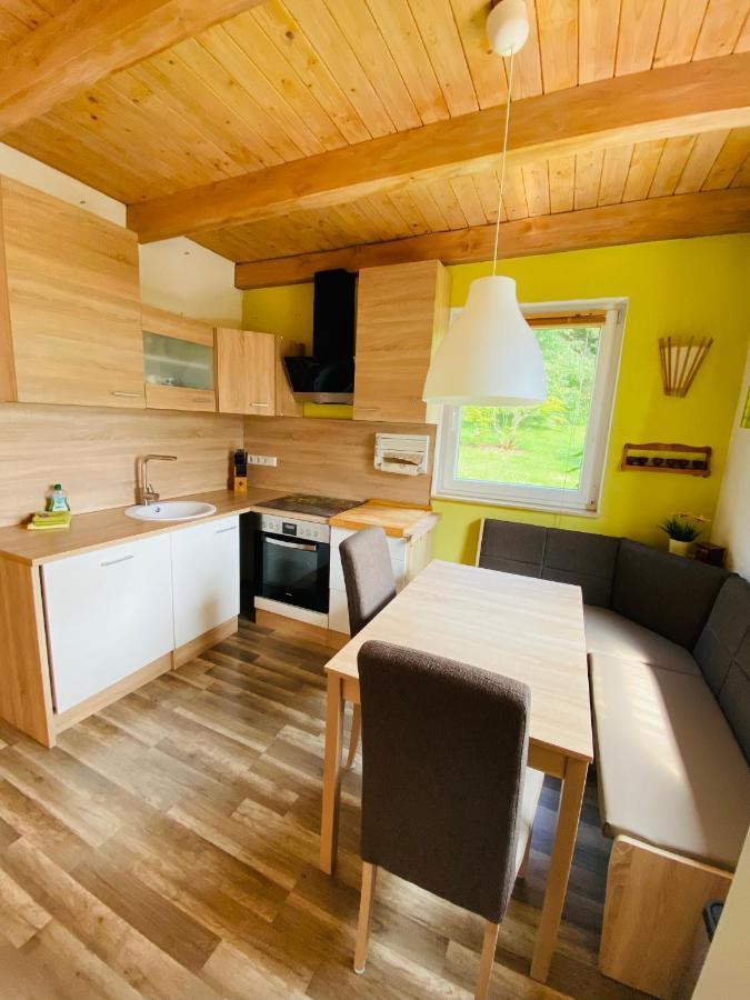 Ferienhaus "Am Bergblick" ゼーブニッツ エクステリア 写真